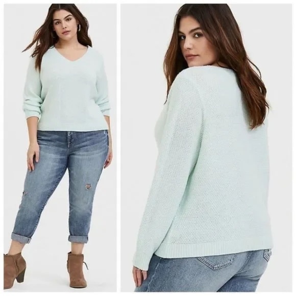TORRID Mint Green V-Neck Midi Pullover Sweater Size 1 - Picture 2 of 11